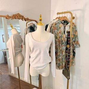 Old Navy Cream Ribbed Scoop Neck Long Sleeve Top